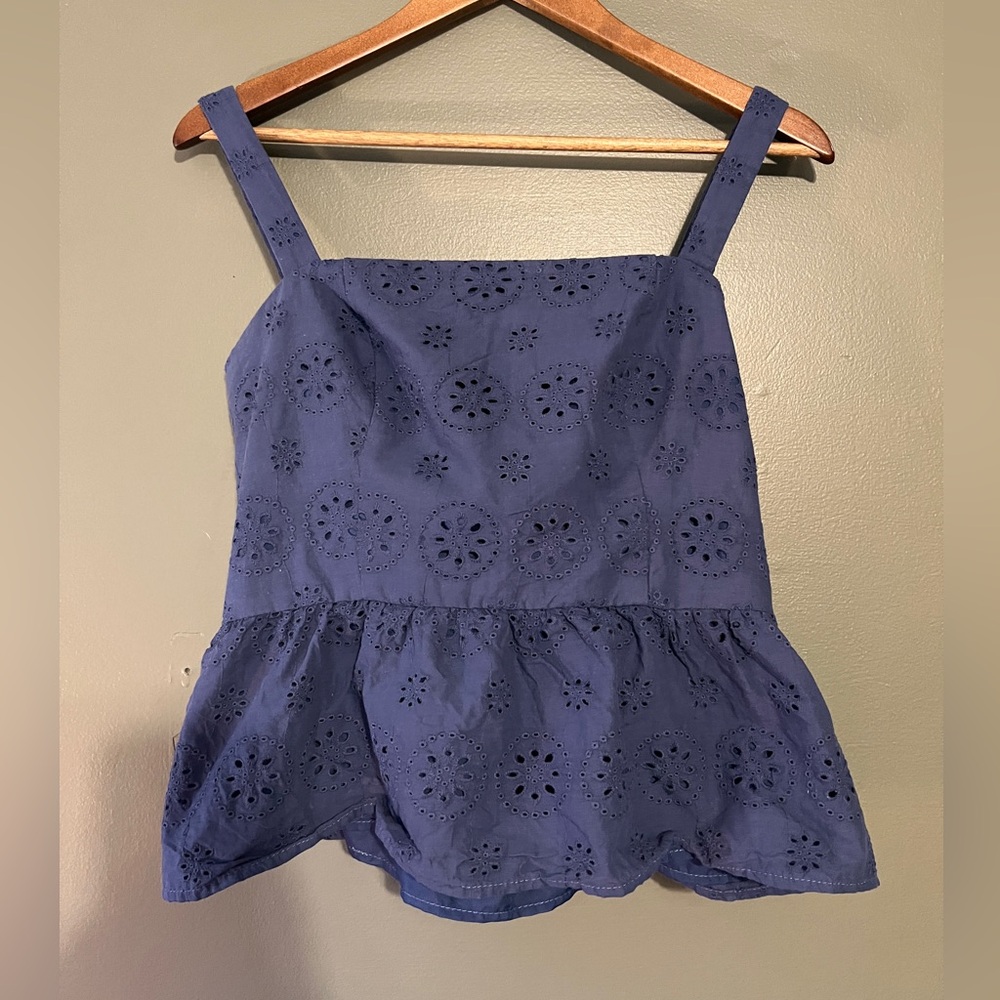 Hutch size 8 Peplum top with buckle on back